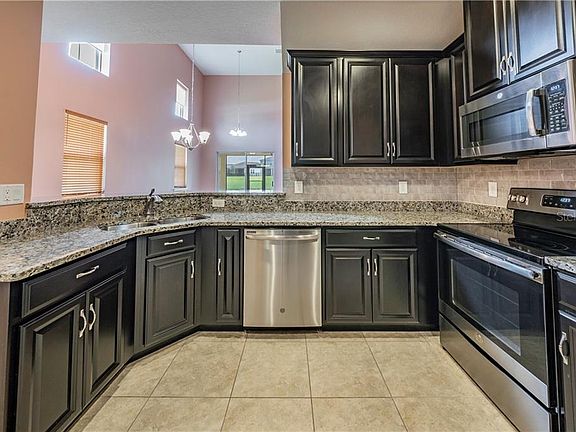 3rd image of 10927 Verawood Dr