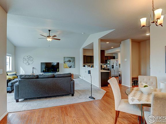 5th image of 684 Finch Dr