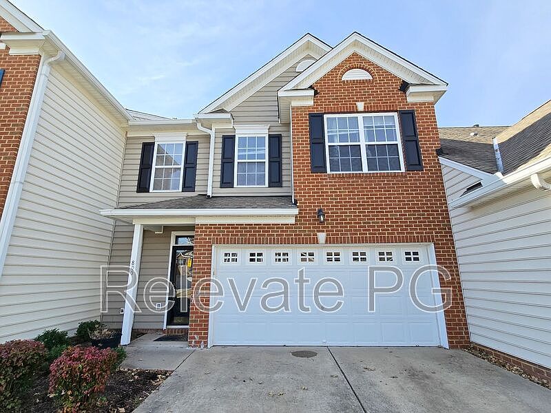 1st image of 805 Parkland Pl