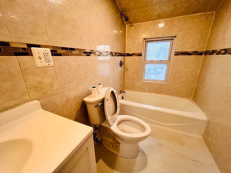55 Bedford St #3 — Photo 3