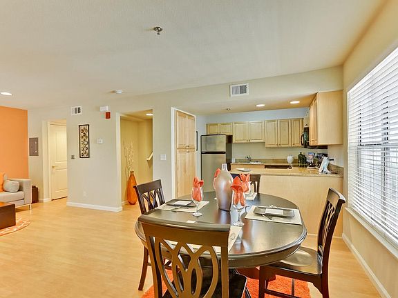 5th image of 627 E El Camino Real Unit 105