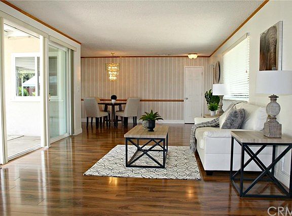 5th image of 8411 Catalina Ave