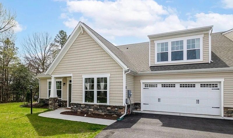 1st image of 2501 Sandler Way