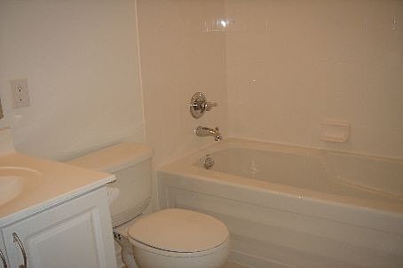 4th image of 388 Prince Of Wales Dr #3301