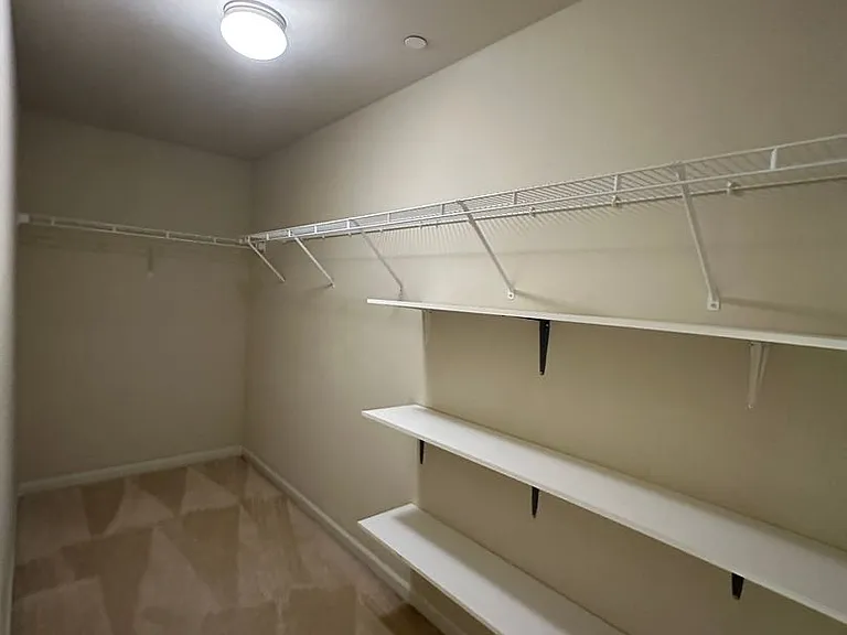1319 Foreman Rd — Photo 14