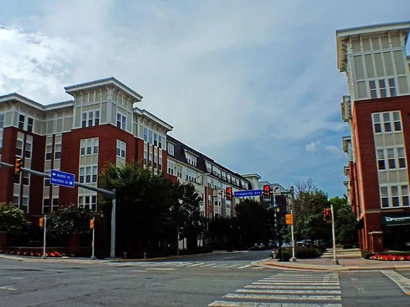 2665 Prosperity Ave, Fairfax, VA