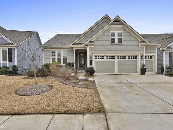 2nd image of 254 Spruce Pine Cir