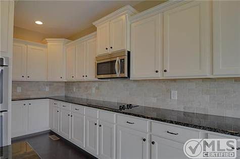 4th image of 1742 Fairhaven Ln #57