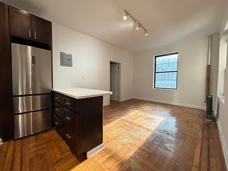159 Eastern Pkwy #2M — Photo 2