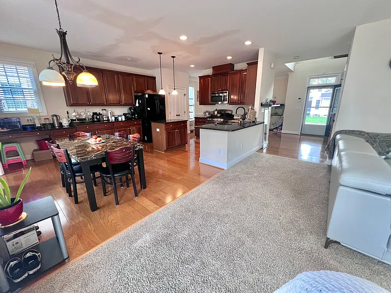 108 Louvale Dr — Photo 21