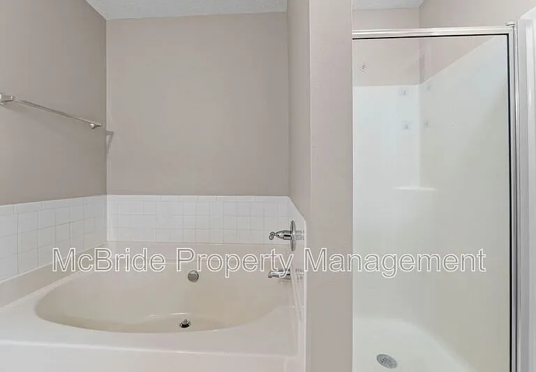 2908 Carey Ct — Photo 9