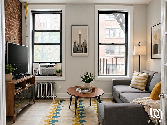 2nd image of 776 9th Ave APT 4S