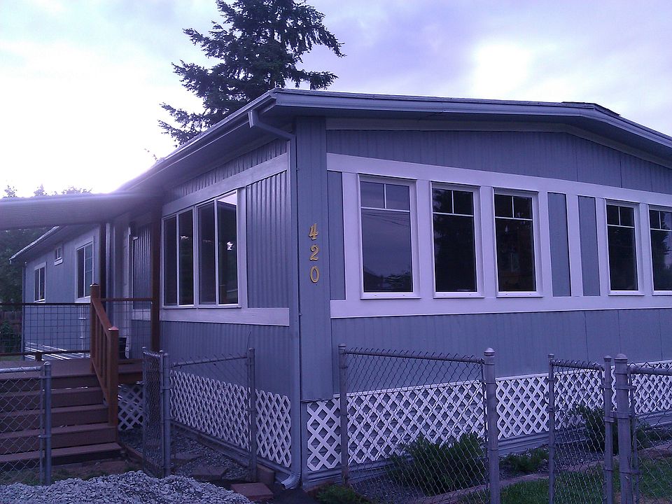 Covered Entry Off parking