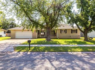 1618 N Walnut Dr, McPherson, KS 67460