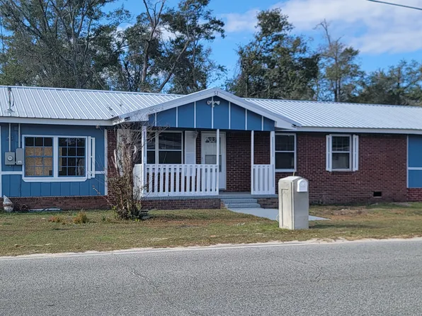 51 Boner St, Willacoochee, GA 31650