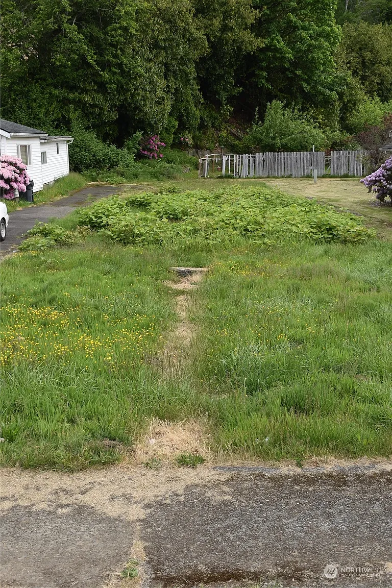 2209 Cherry Street photo 1