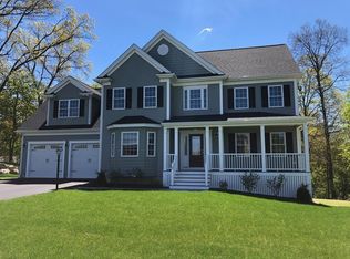 3 Peach Orchard Rd, Burlington, MA 01803