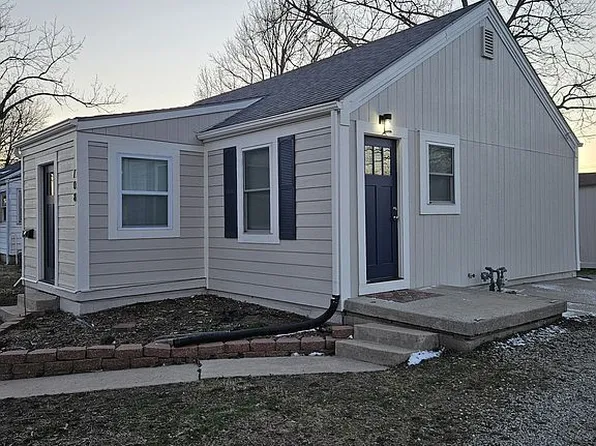 708 Pine St, Belton, MO 64012