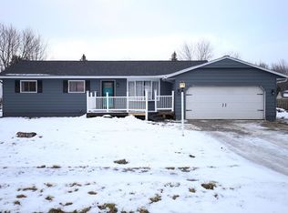 753 Robinwood Ave, Sheffield Lake, OH 44054