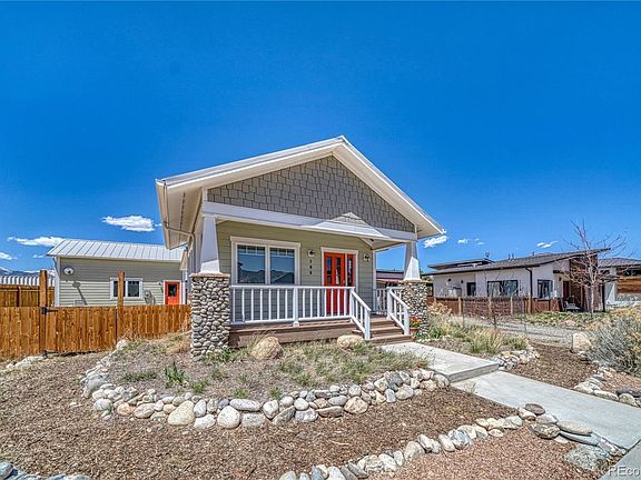 2nd image of 106 Crestone Mesa Dr