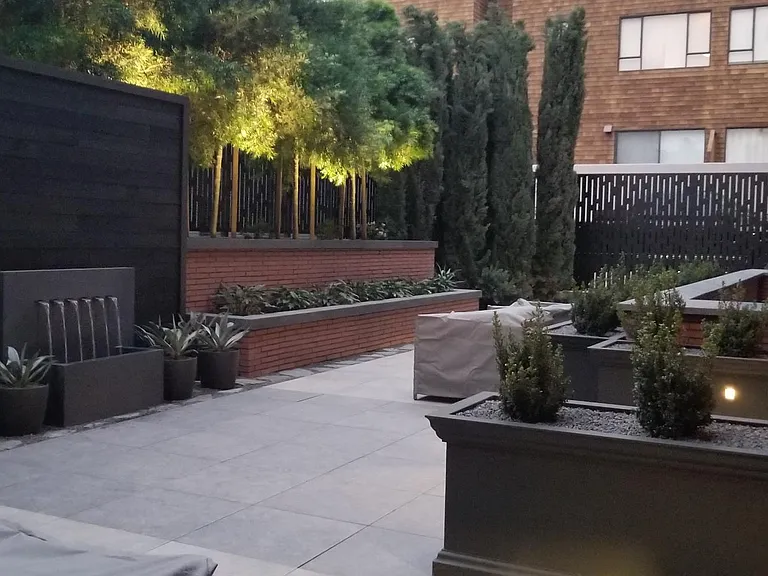 1598 Bay St #300 — Photo 26