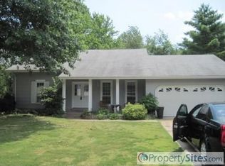 13 Oak Terrace Dr, Saint Peters, MO 63376