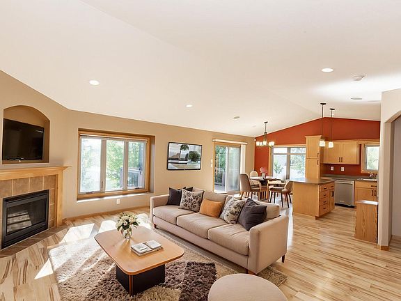 4th image of 4788 Clock Tower Ln S