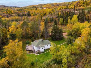 5277 E Lakeview Dr, Silver Bay, MN 55614