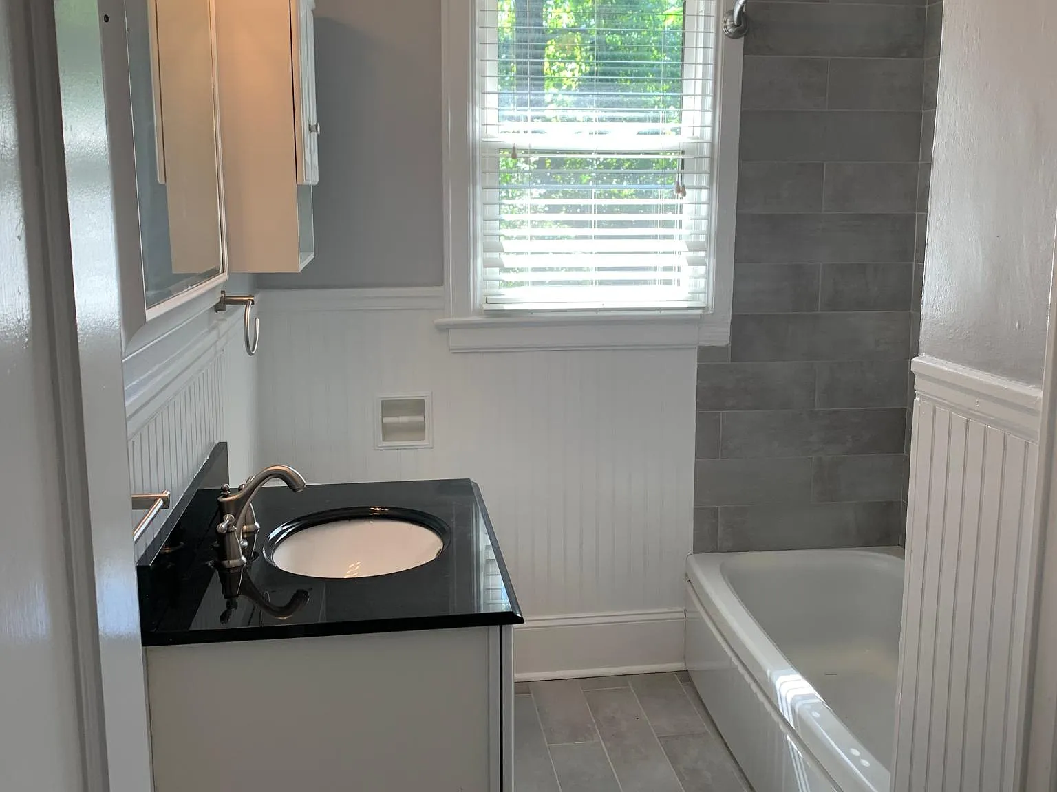 3 bed, 1433 sqft, $1,850 — Photo 3