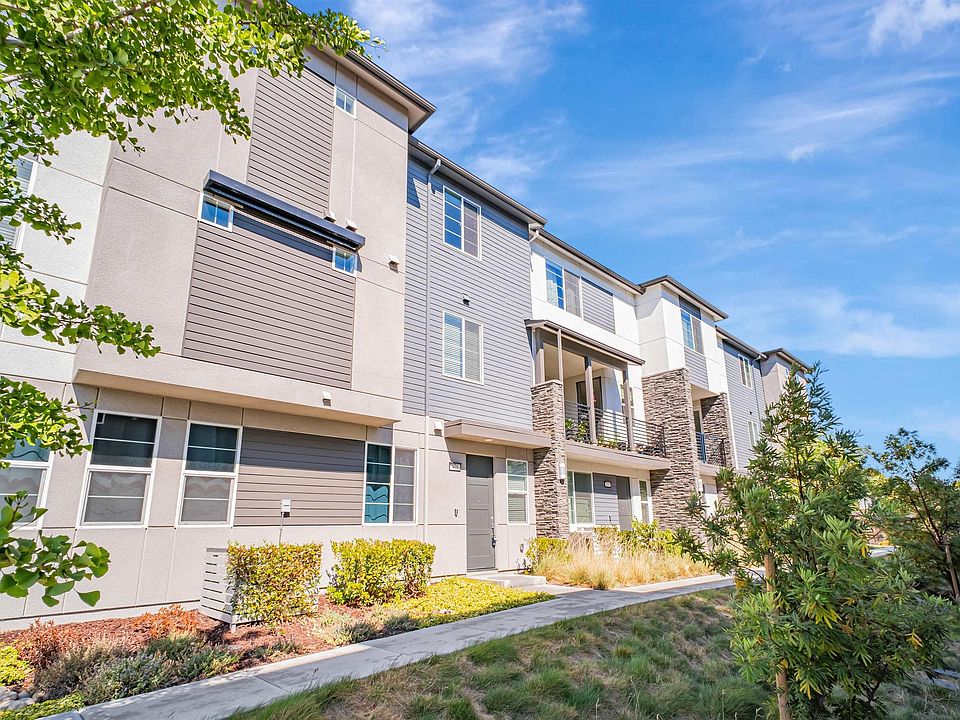 1st image of 675 Delve Ct