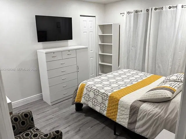 3 bed, 2.0 bath, 2768 sqft, $3,500 — Photo 4