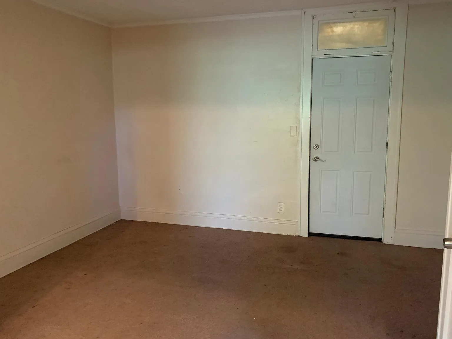 Studio, 750 sqft, $750 — Photo 4