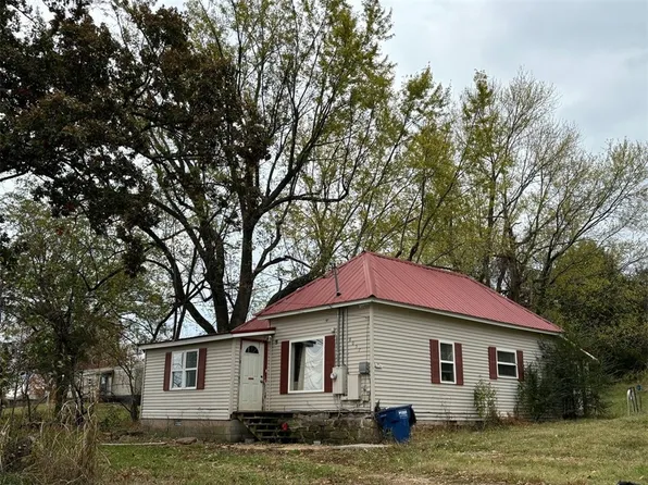 8057 392nd Hwy, Harrison, AR 72601