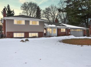 6395 Waterford Hill Ter, Clarkston, MI