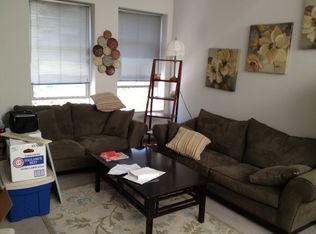 3401 N Southport Ave, Chicago, IL 60657