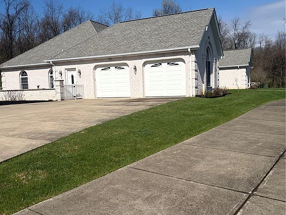2nd image of 104 Angerer Rd