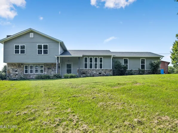 213 Chapman Overlook Dr, Seymour, TN 37865