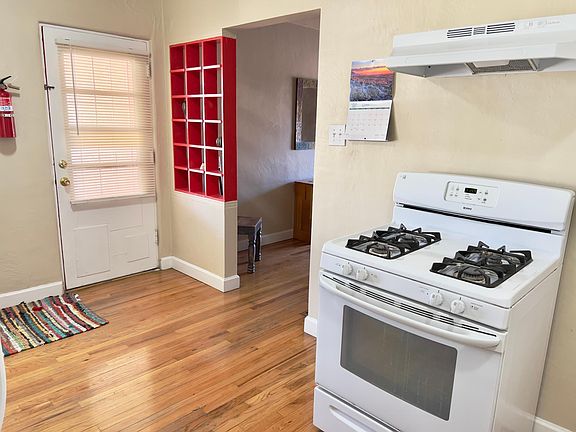 5th image of 509 Montclaire Dr NE #B