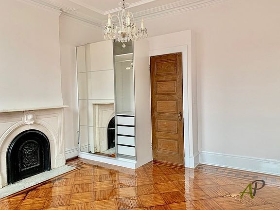 2nd image of 309 Cumberland St APT 3