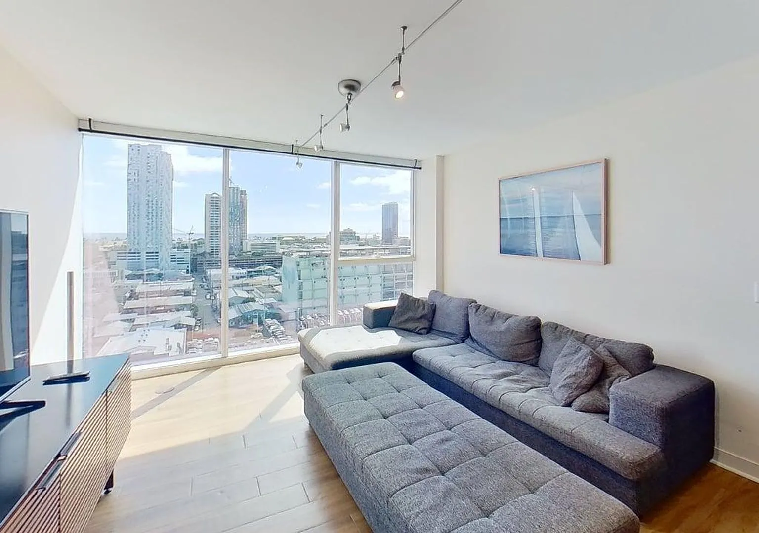 Modern 2BR/2BA at Symphony Honolulu Ocean & City Views in the Heart of Kakaako — Photo 1