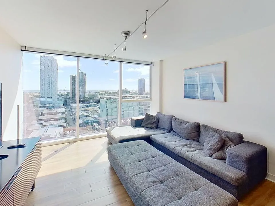 888 Kapiolani Blvd #1606