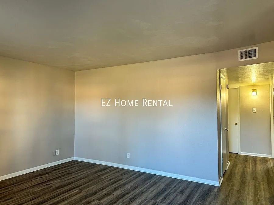 2 Weeks Free Rent Move In Today & Save! — Photo 3