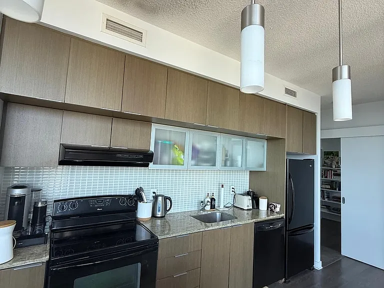 110 Charles St E #3506 — Photo 5