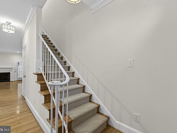 2nd image of 515 Tobacco Quay