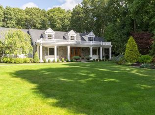 11 Countryside Ln, Milton, MA 02186