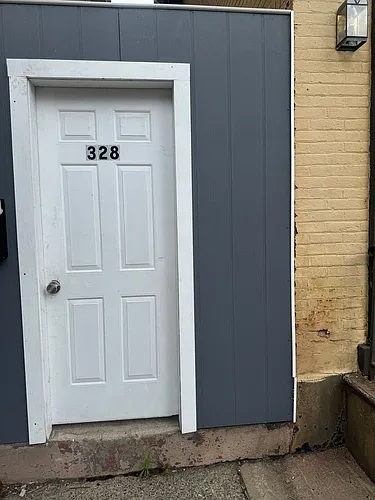 328 W Broad St Photo 1