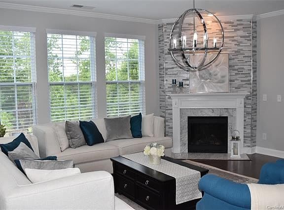 4th image of 164 Blossom Ridge Dr