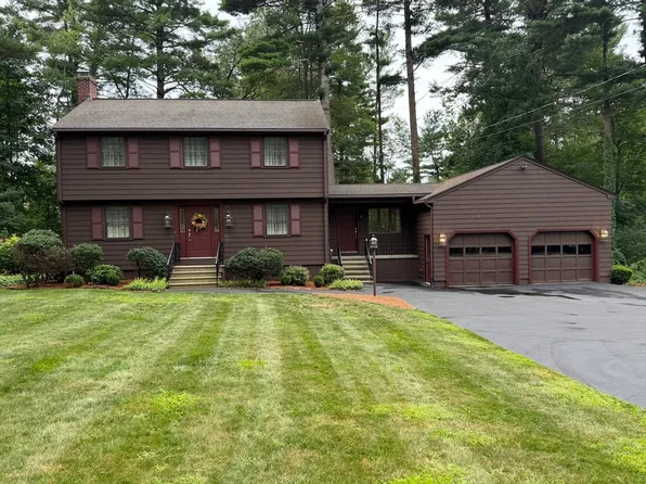 22 Ranlett Ln, Billerica, MA 01821