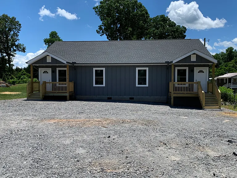 105 Leslies Home Dr — Photo 4