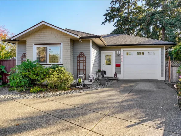 10347 Patricia Pl, Sidney, BC V8L 3J5
